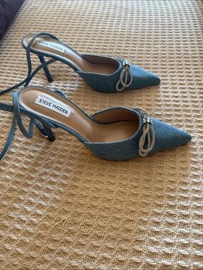 Steve Madden Denim Pointed Toe Crystal Bow Slingback Heels